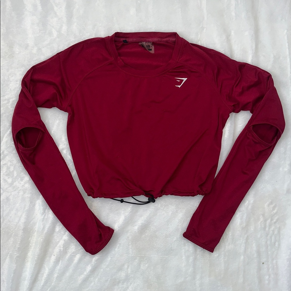 Gymshark crop top Thumb holes Cold elbow Ruby red M